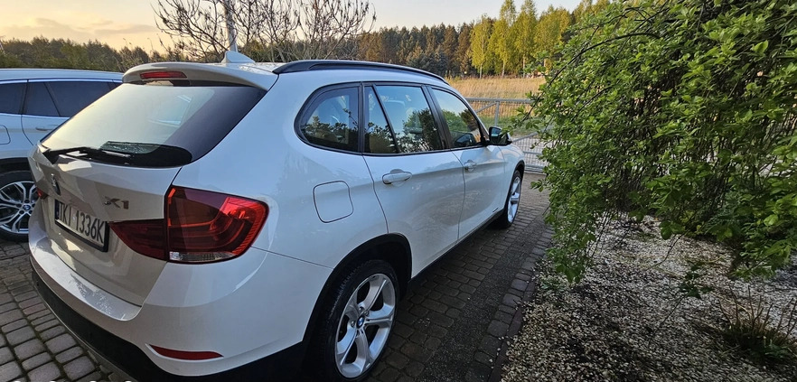 BMW X1 cena 55600 przebieg: 104000, rok produkcji 2012 z Kielce małe 562